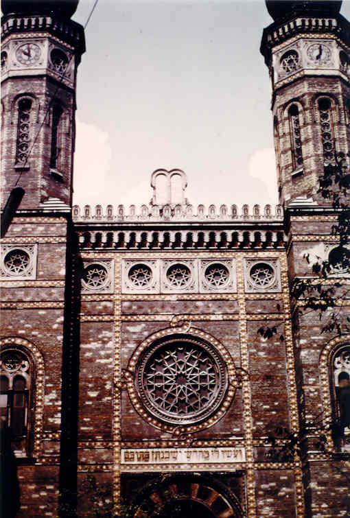 budapestsynagogue.jpg